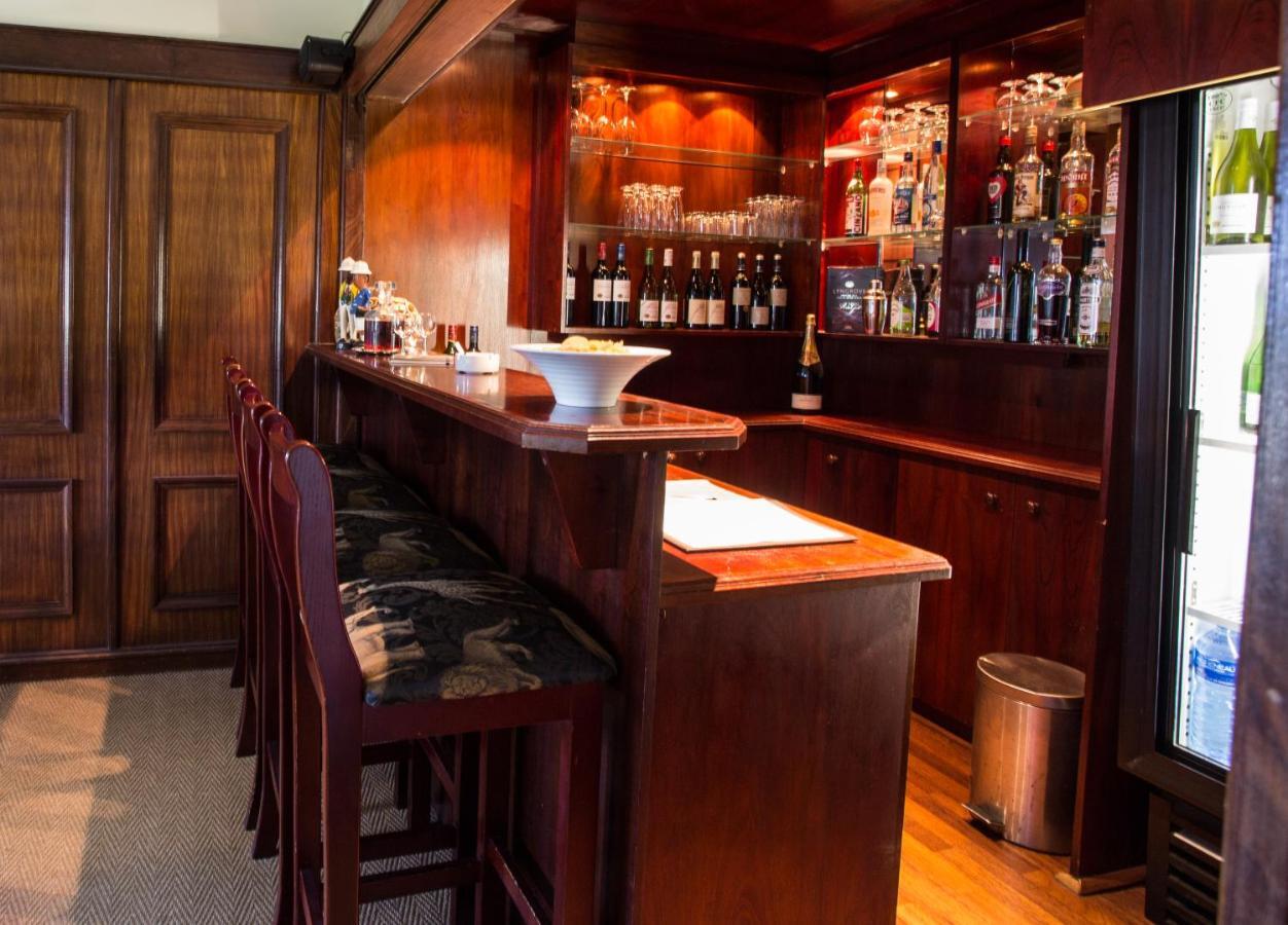 Lyngrove Wines & Guesthouse Стелленбос Экстерьер фото
